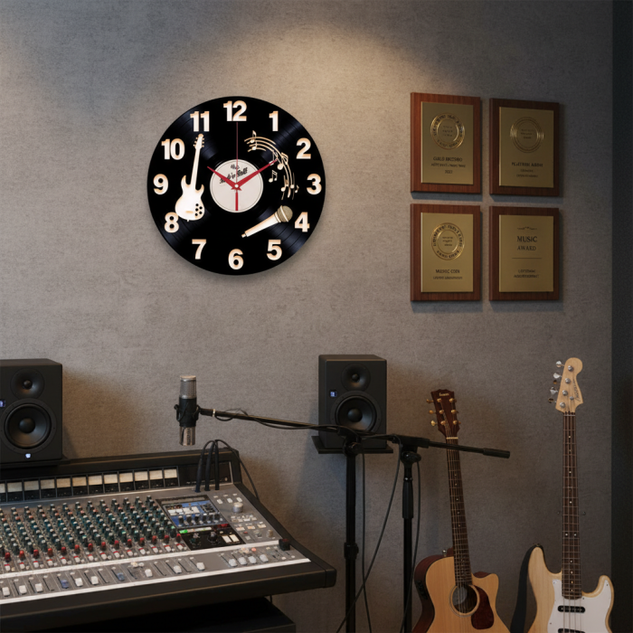 Настенные часы Винил c-311